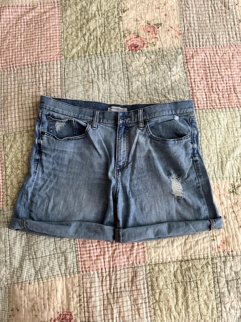 Banana Republic Boyfriend Roll-Up Short Light Blue Distressed Denim Jean Shorts